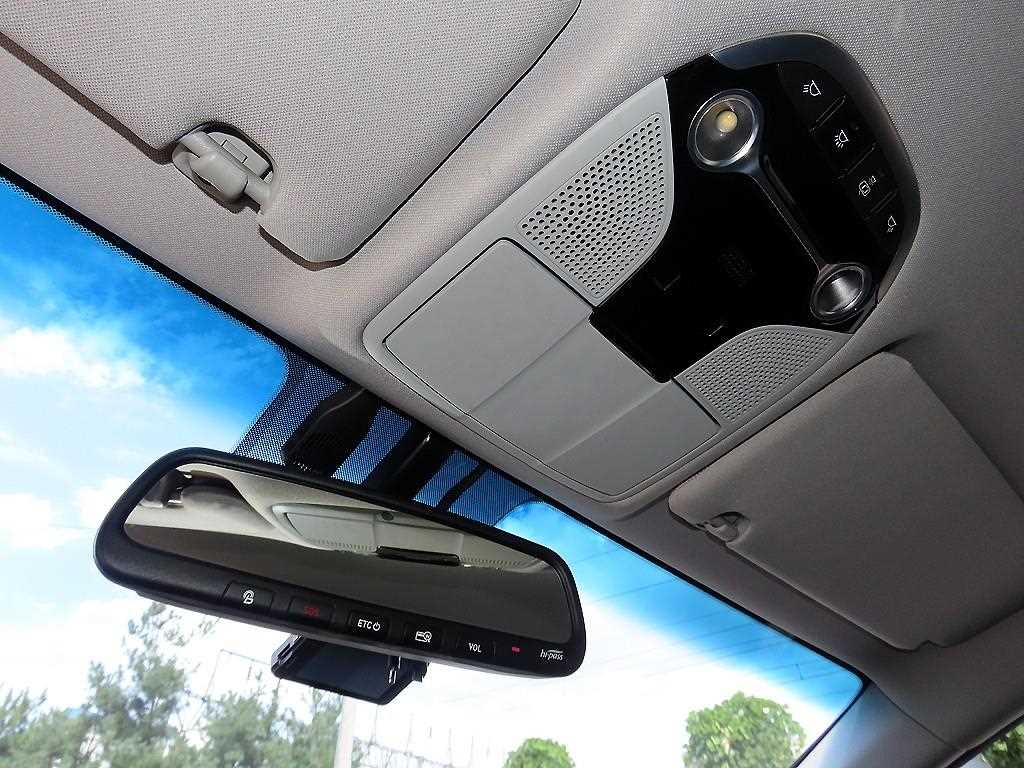 Hyundai Grandeur — photo 16