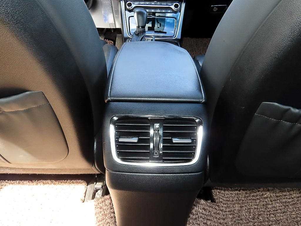 Hyundai Grandeur — photo 18