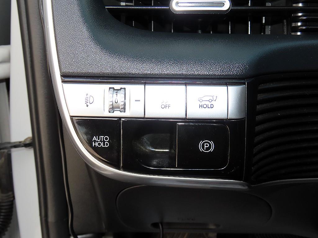 Hyundai Ioniq5 — photo 11