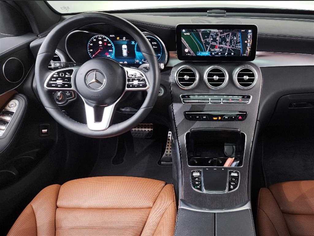 Mercedes-Benz GLC-Class — photo 05