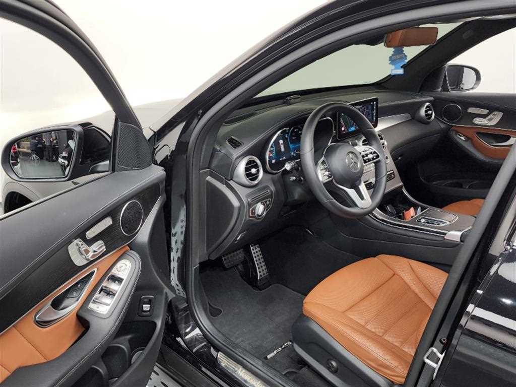 Mercedes-Benz GLC-Class — photo 12