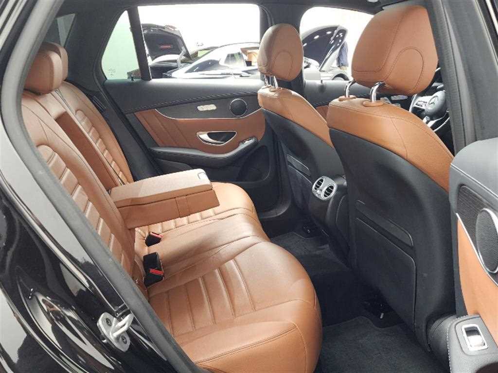 Mercedes-Benz GLC-Class — photo 14