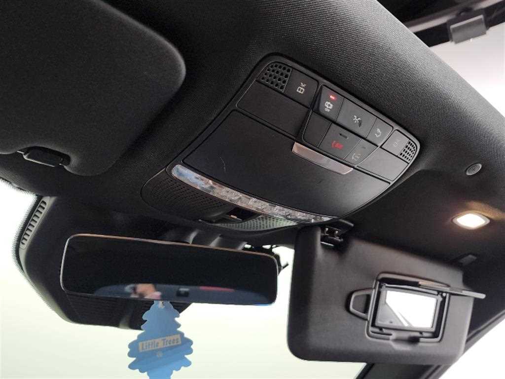 Mercedes-Benz GLC-Class — photo 16