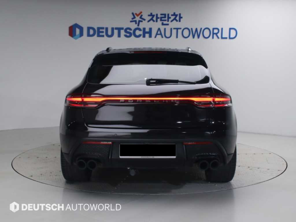 Porsche Macan — photo 04