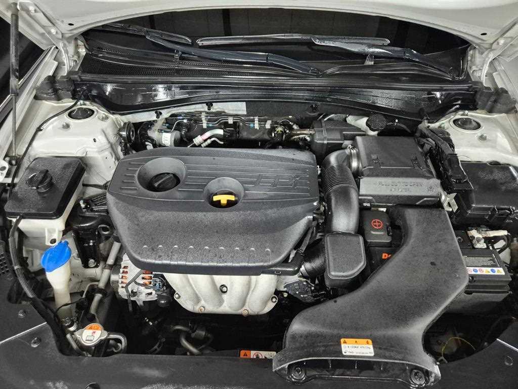 Kia K5 — photo 07