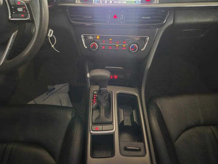 Kia K5 — photo 09