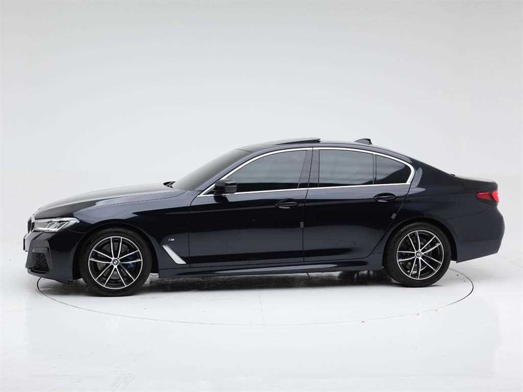 BMW 5-Series — photo 03