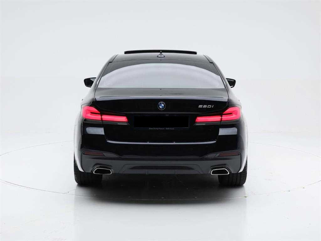 BMW 5-Series — photo 05