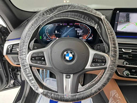 BMW 5-Series — photo 07