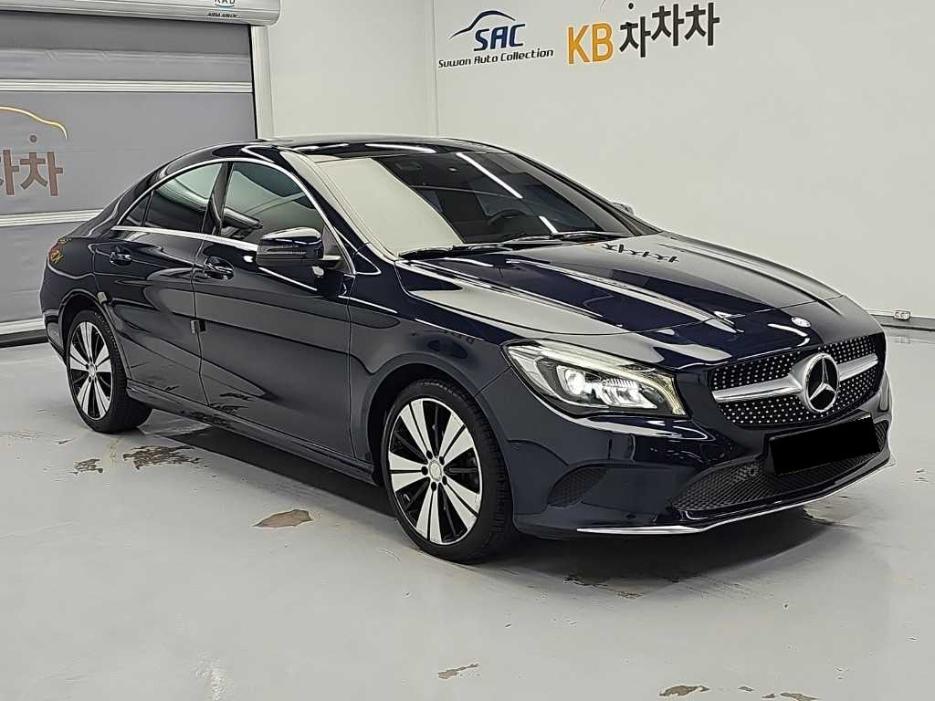 Mercedes-Benz CLA-Class — photo 04
