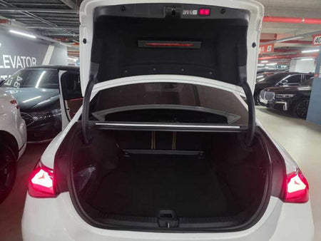 Mercedes-Benz E-Class — photo 12