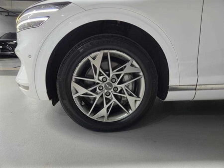 Genesis GV70 — photo 07