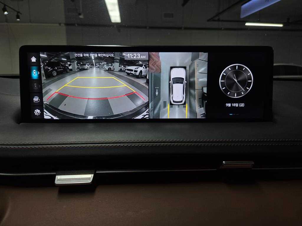 Genesis GV70 — photo 18