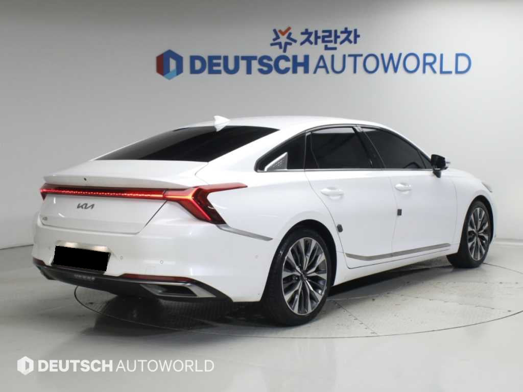 Kia K8 — photo 02