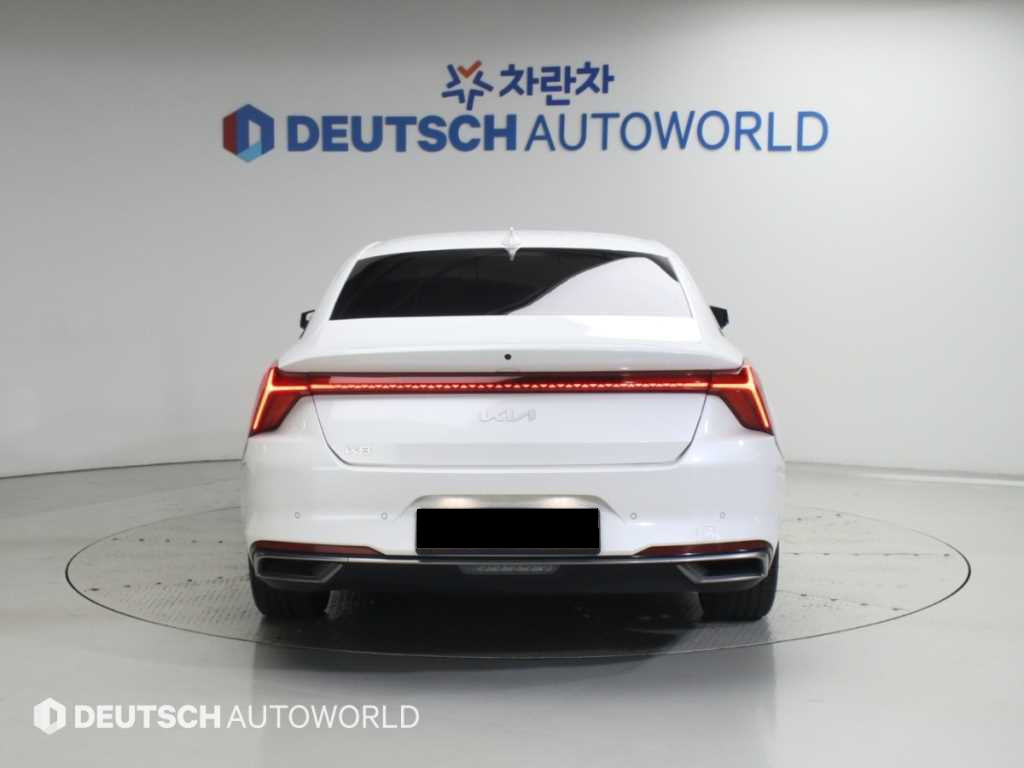 Kia K8 — photo 04
