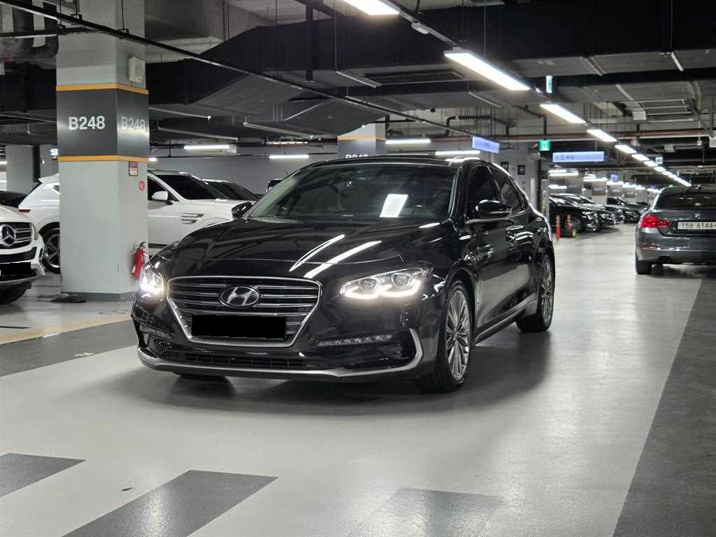 Hyundai Grandeur — photo 01