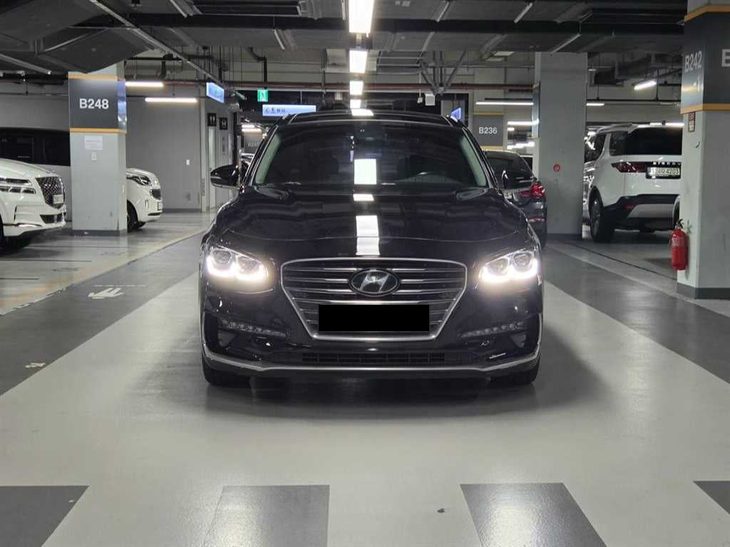 Hyundai Grandeur — photo 02