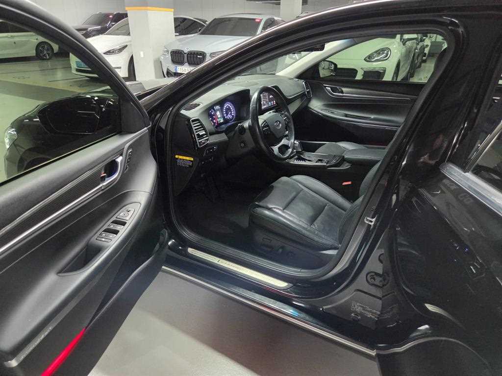 Hyundai Grandeur — photo 08