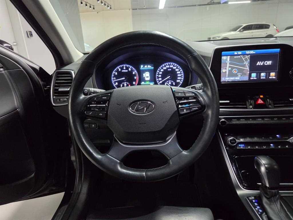 Hyundai Grandeur — photo 11