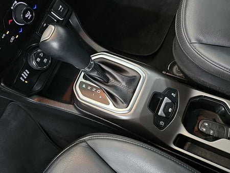 Jeep Renegade — photo 08