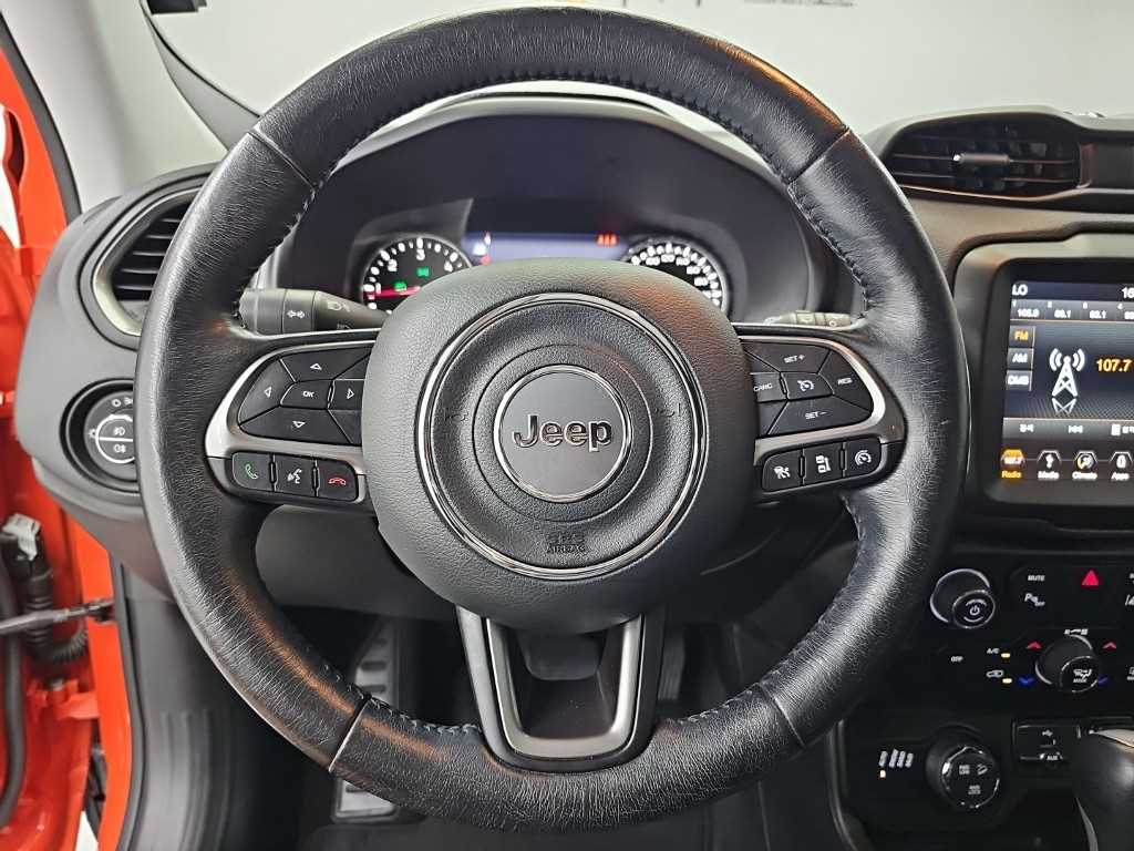 Jeep Renegade — photo 09