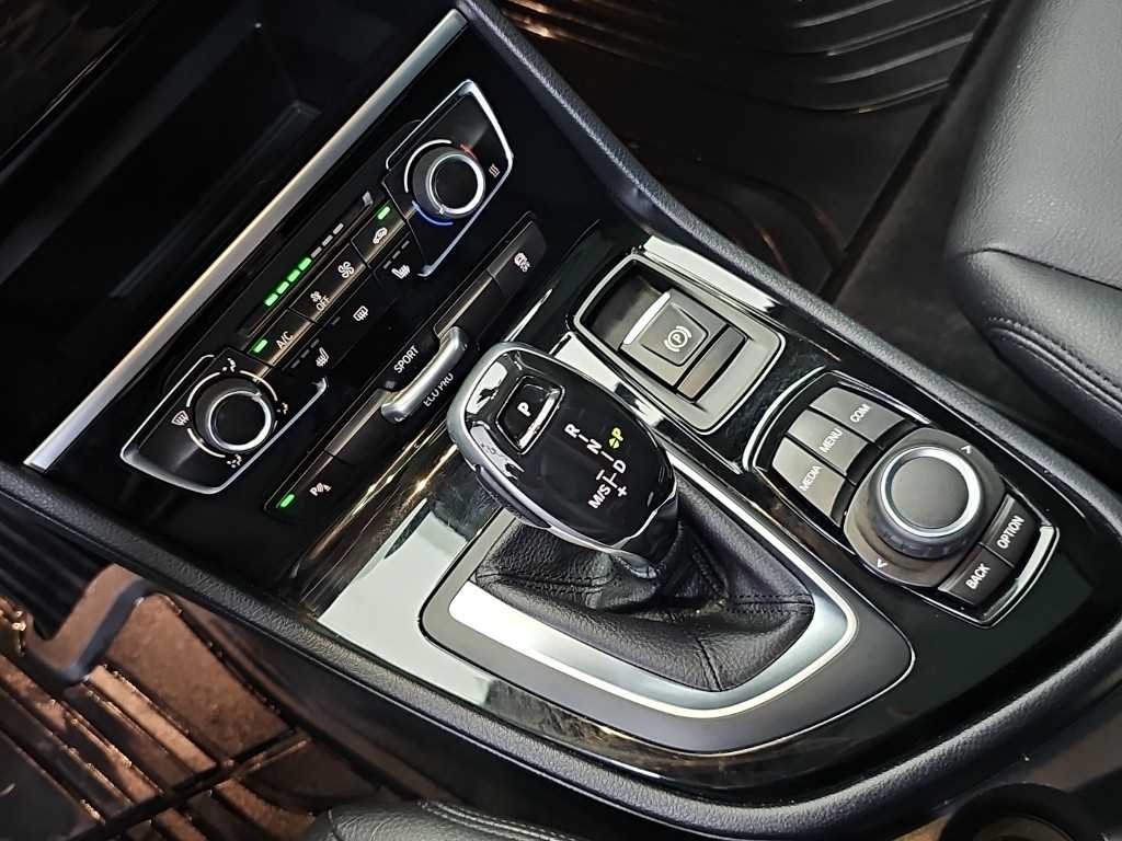 BMW 2-Series — photo 08