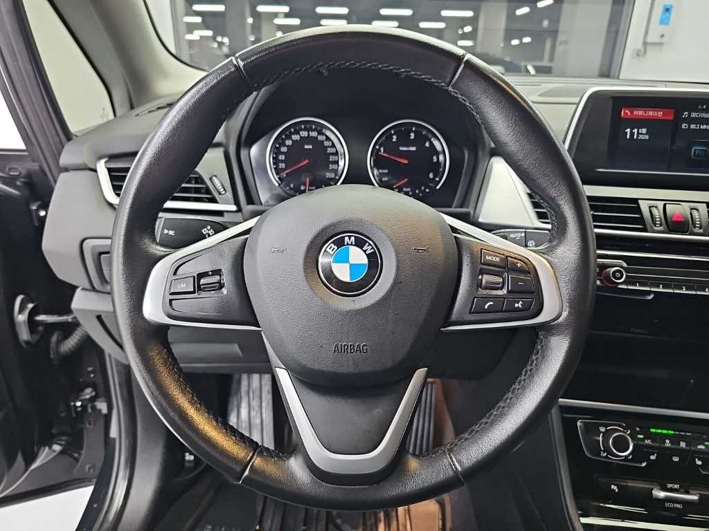 BMW 2-Series — photo 09