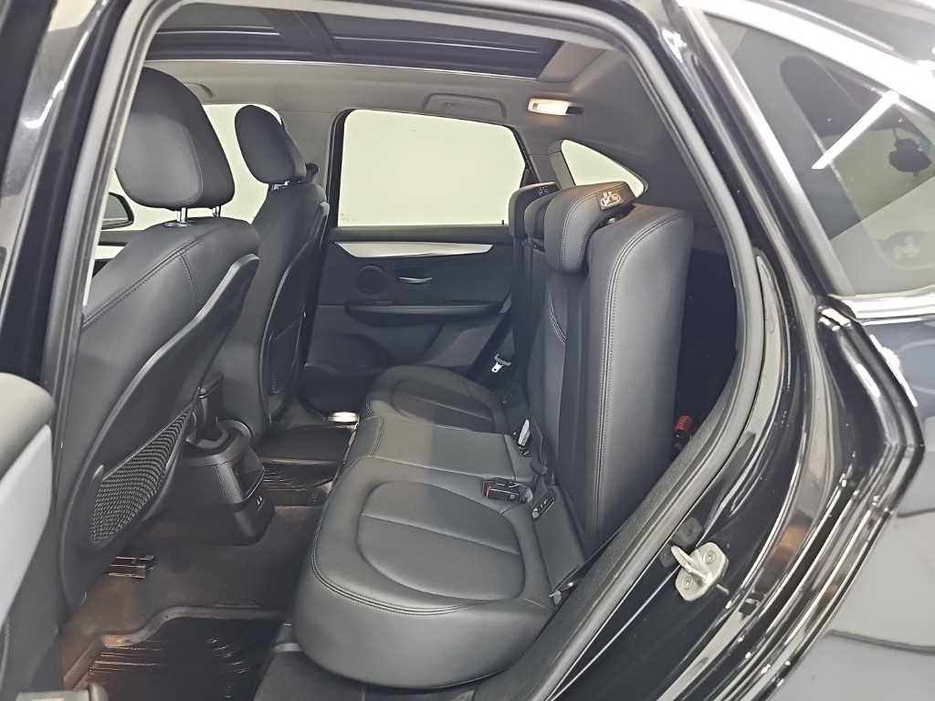 BMW 2-Series — photo 12