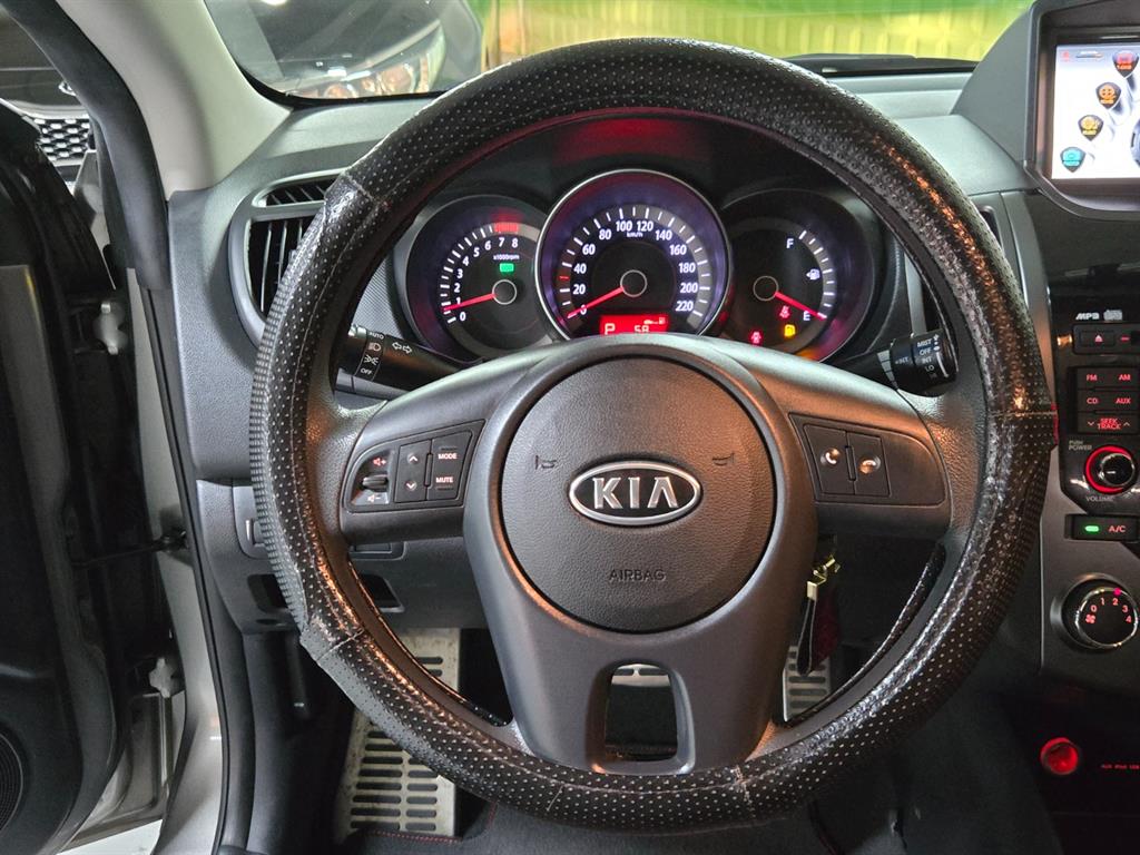 Kia Porte — photo 11