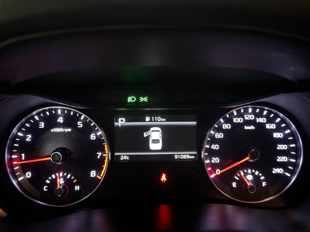 Kia K3 — photo 09