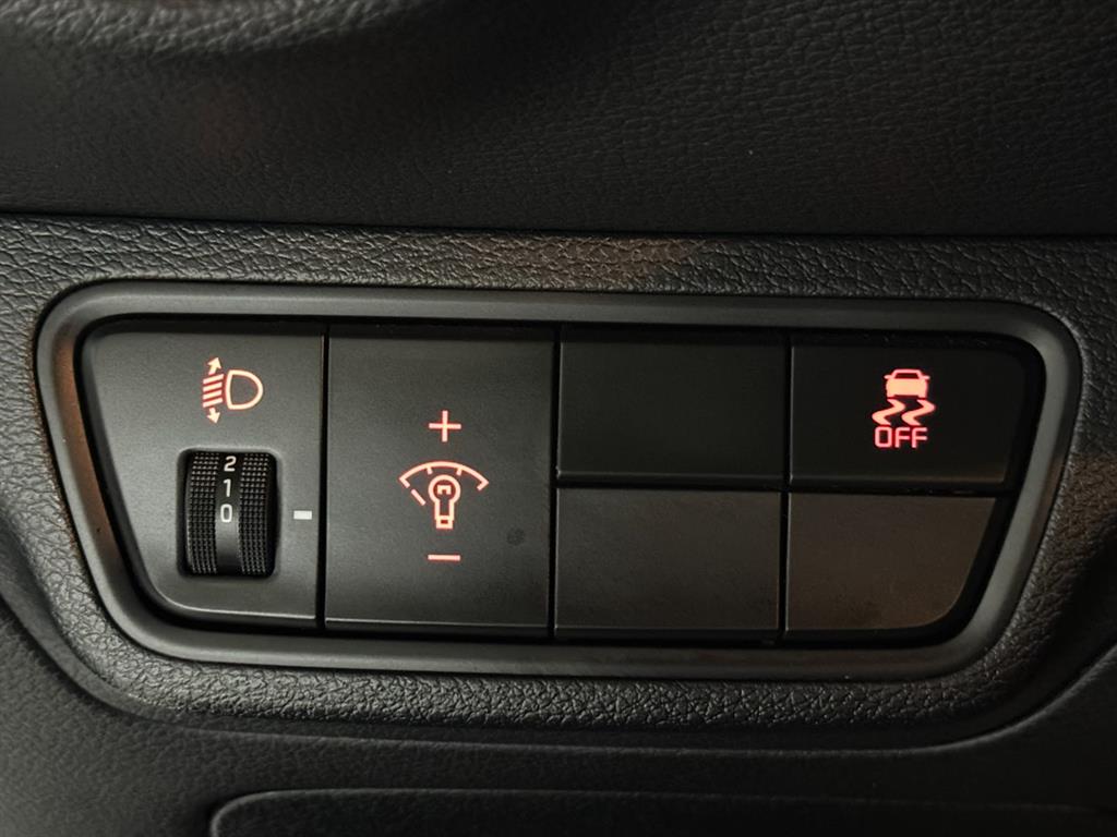 Kia K3 — photo 16