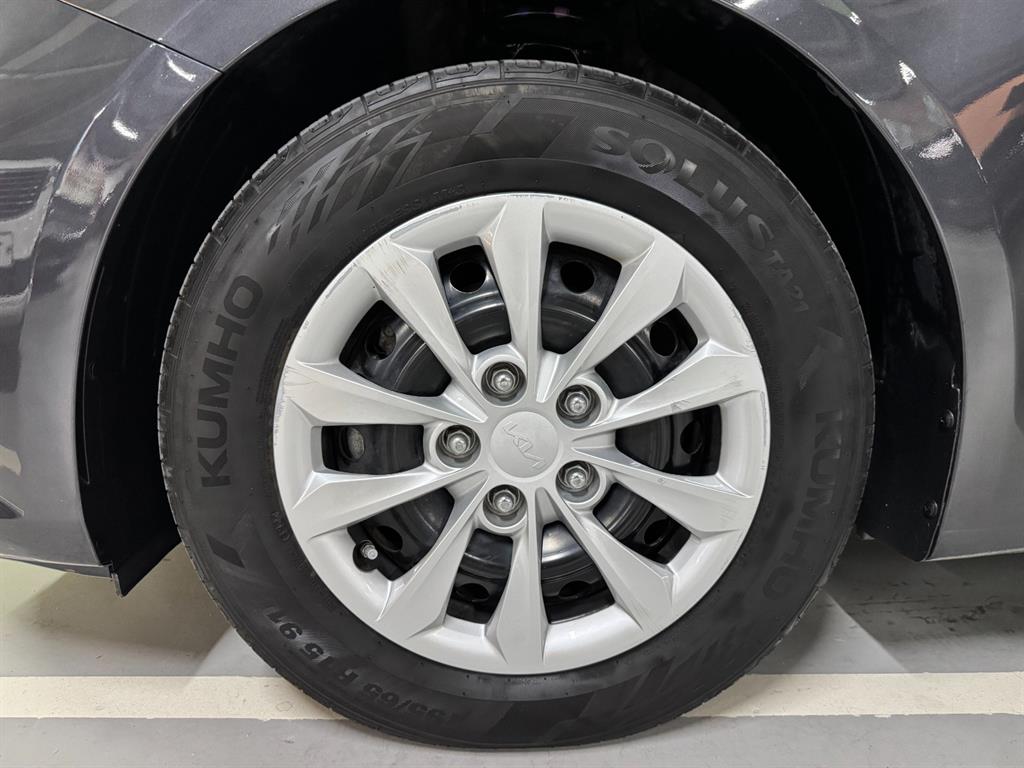 Kia K3 — photo 17