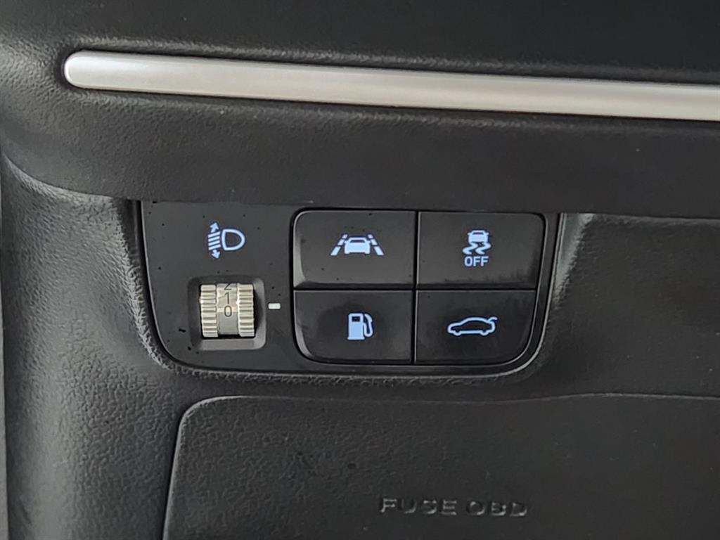 Hyundai Grandeur — photo 16