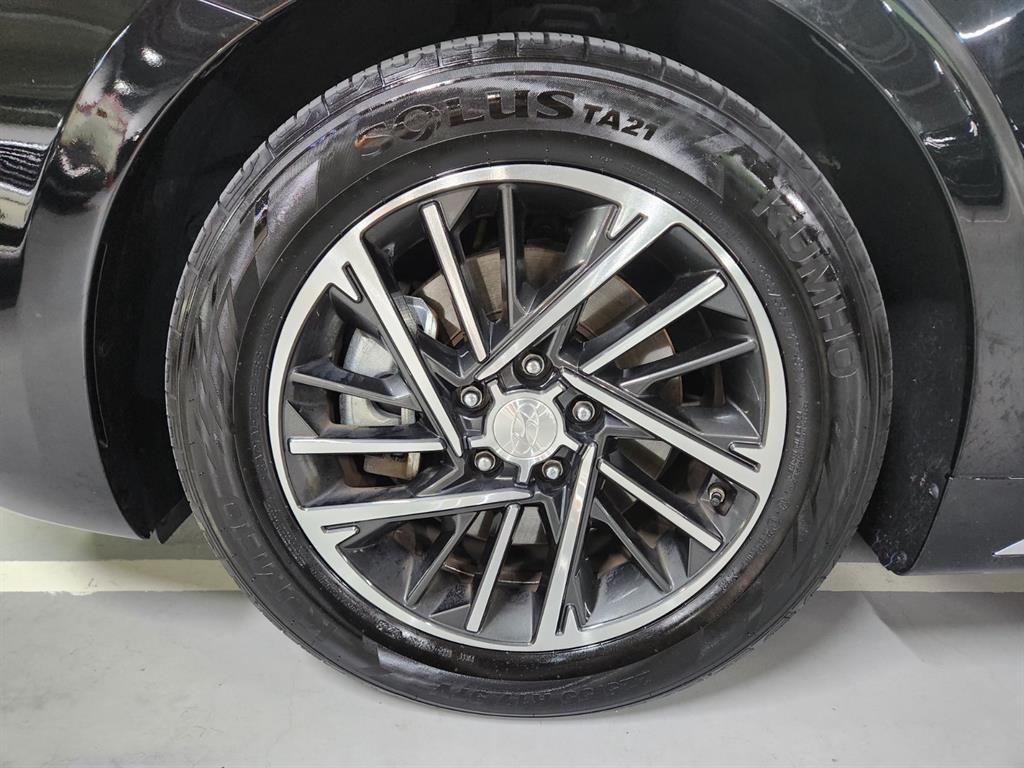 Hyundai Grandeur — photo 18