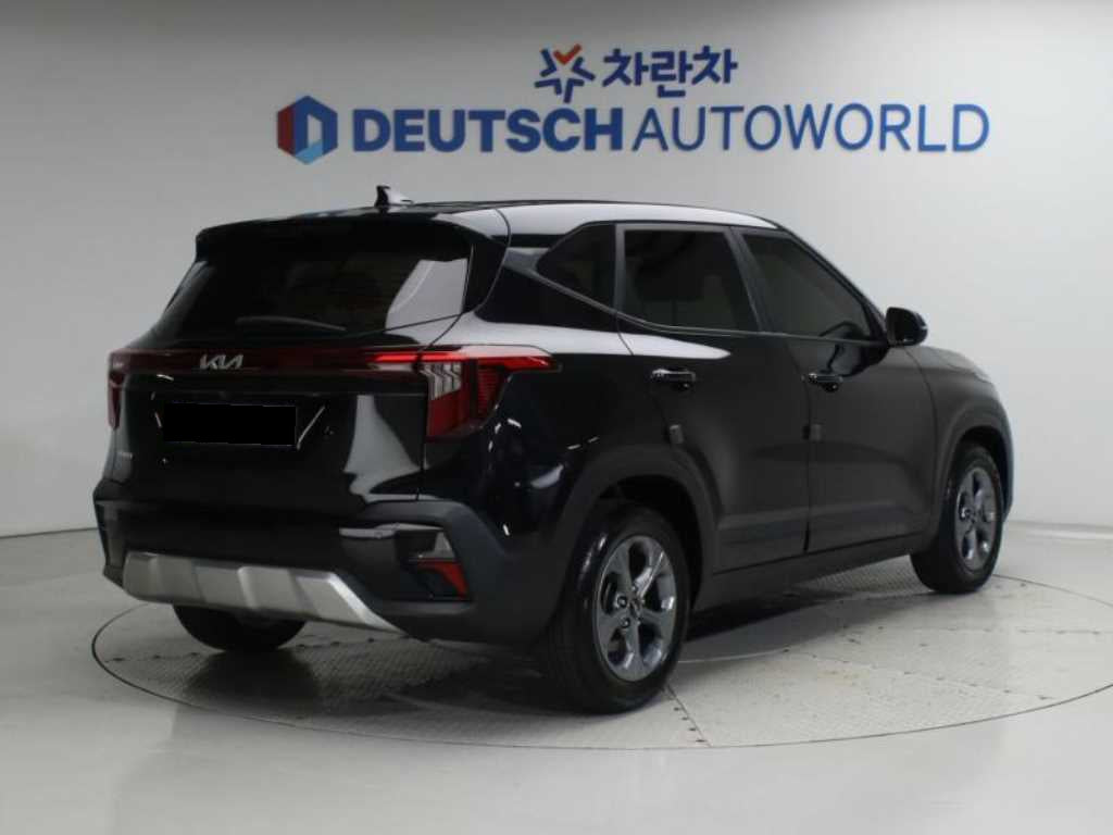 Kia Seltos — photo 02