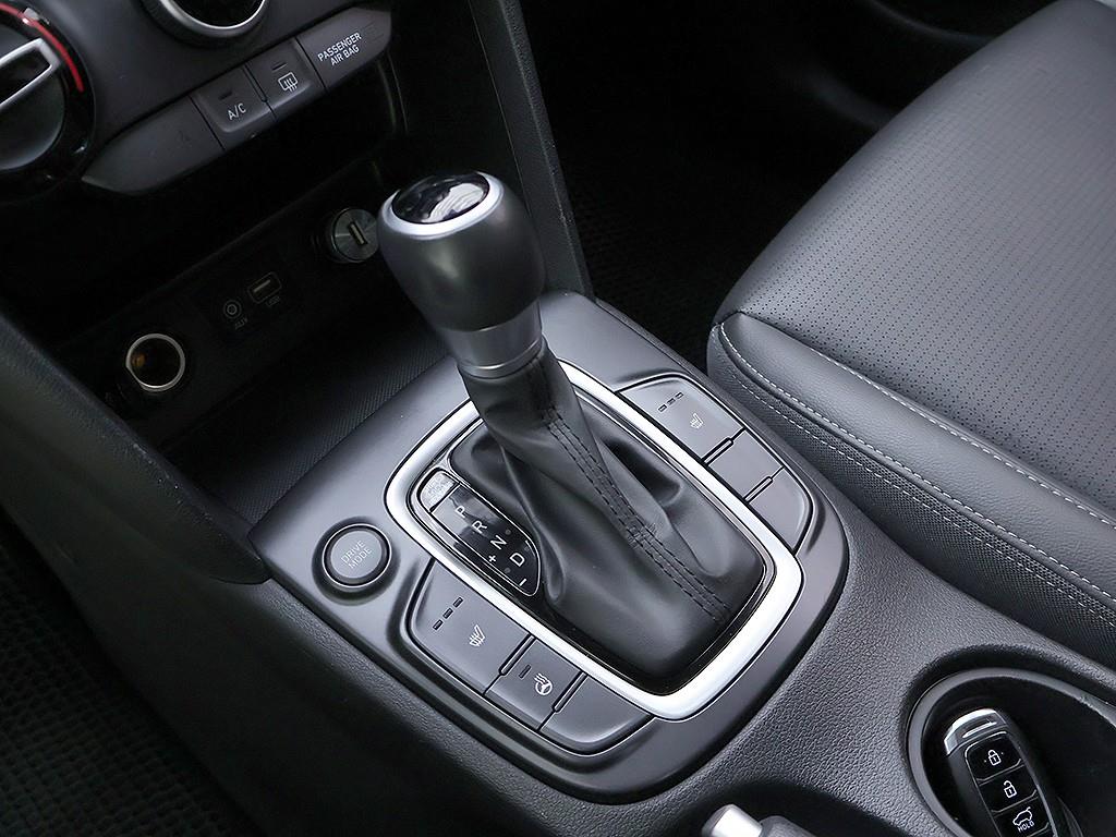 Hyundai Kona — photo 10