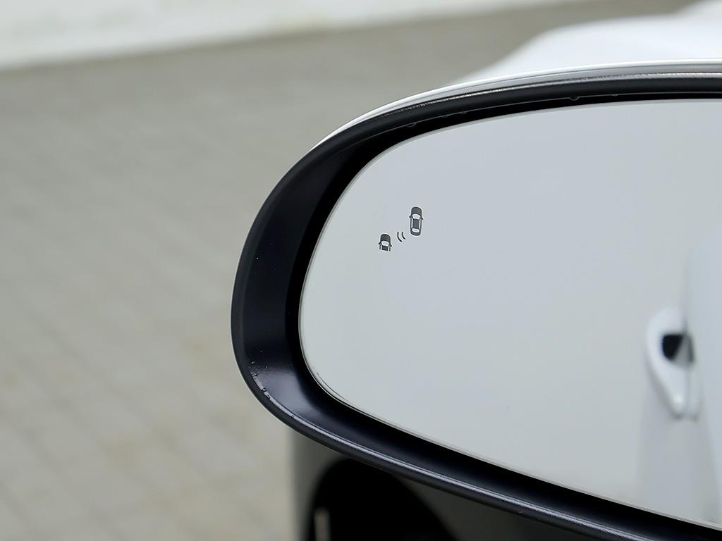 Hyundai Kona — photo 14