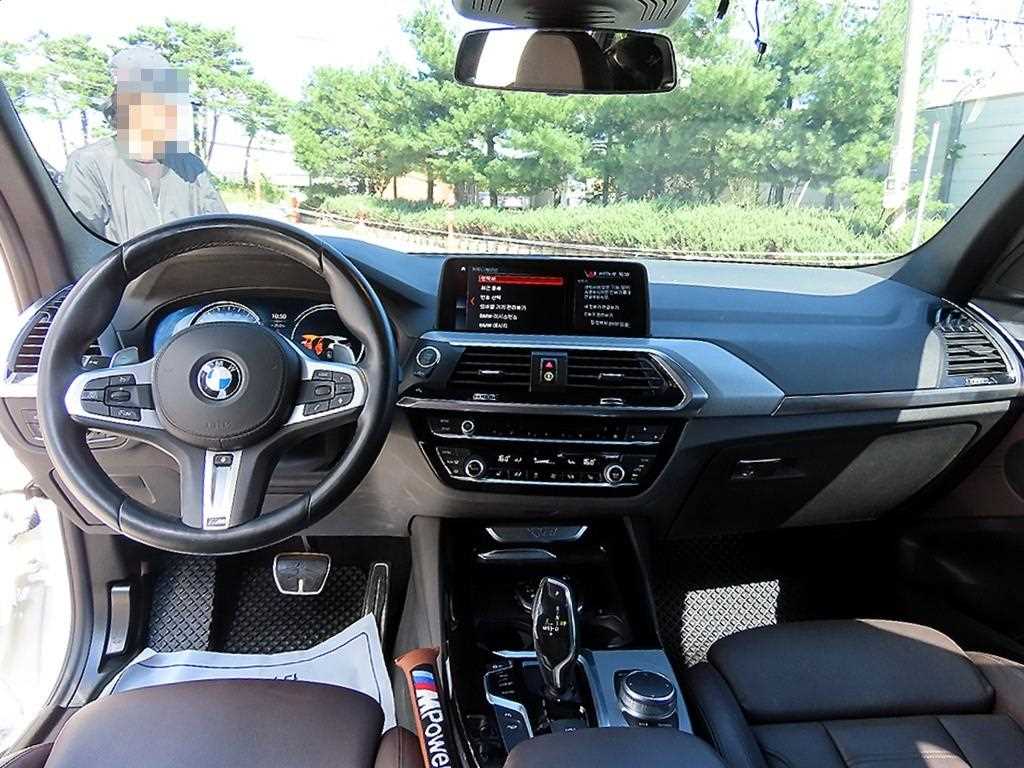 BMW X3 — photo 07
