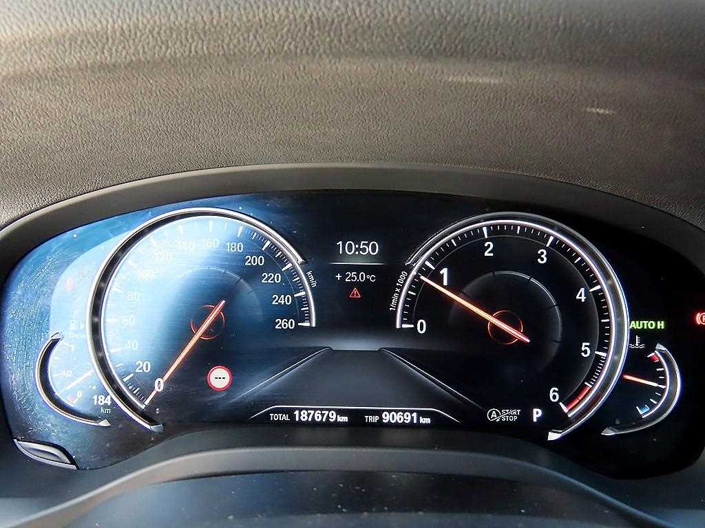 BMW X3 — photo 09