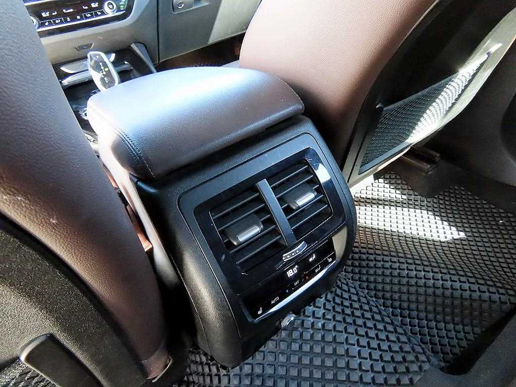 BMW X3 — photo 15