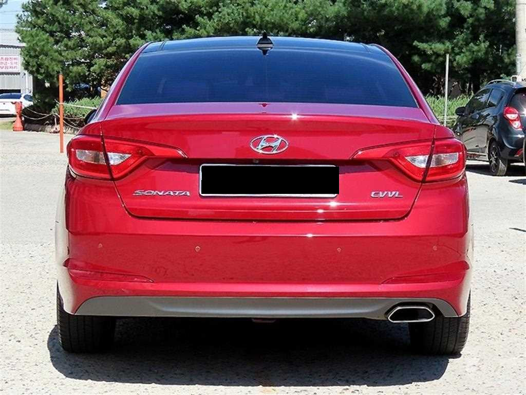 Hyundai Sonata — photo 04