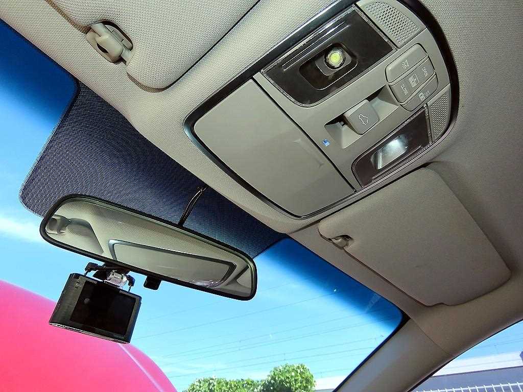 Hyundai Sonata — photo 16