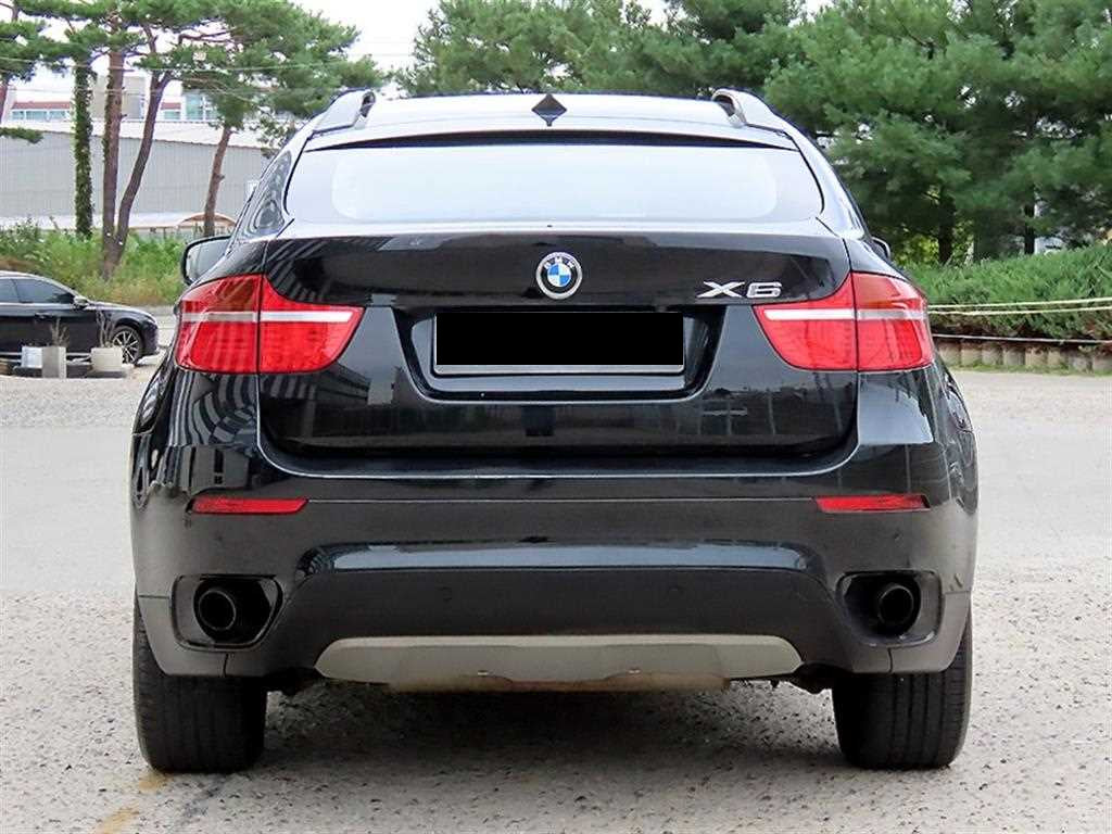 BMW X6 — photo 04