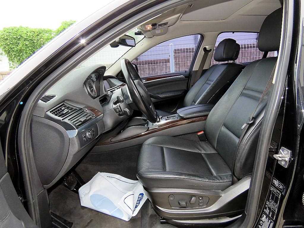 BMW X6 — photo 05