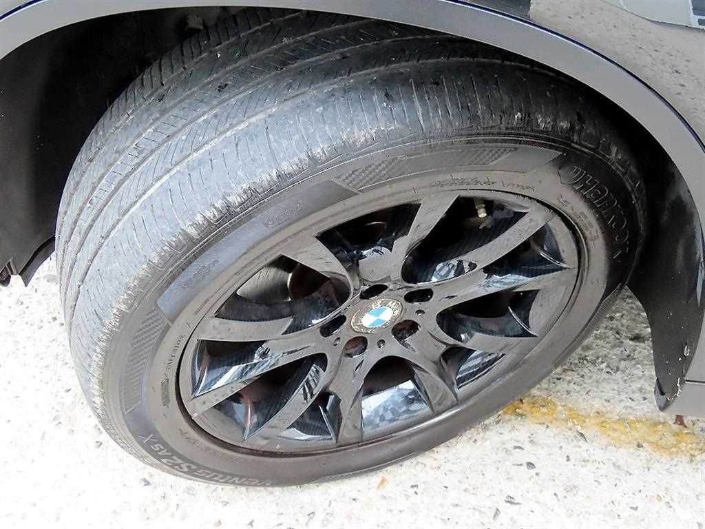 BMW X6 — photo 20