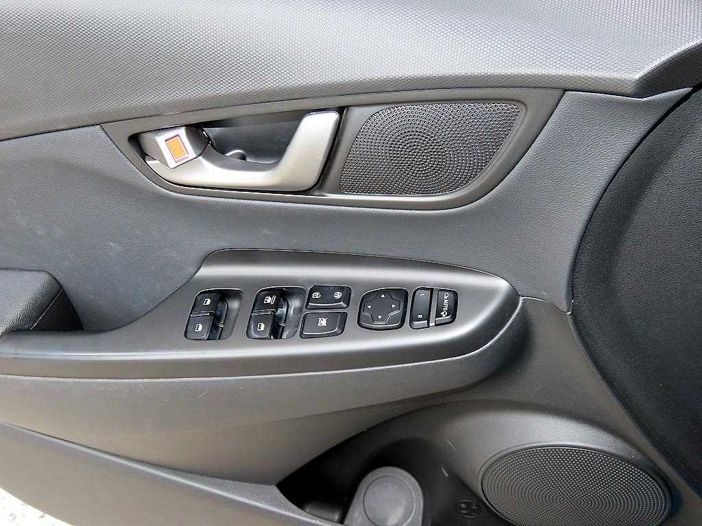 Hyundai Kona — photo 11