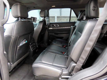 Ford Explorer — photo 06