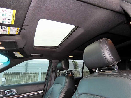 Ford Explorer — photo 16