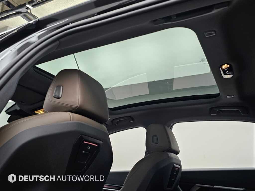 BMW 5-Series — photo 18