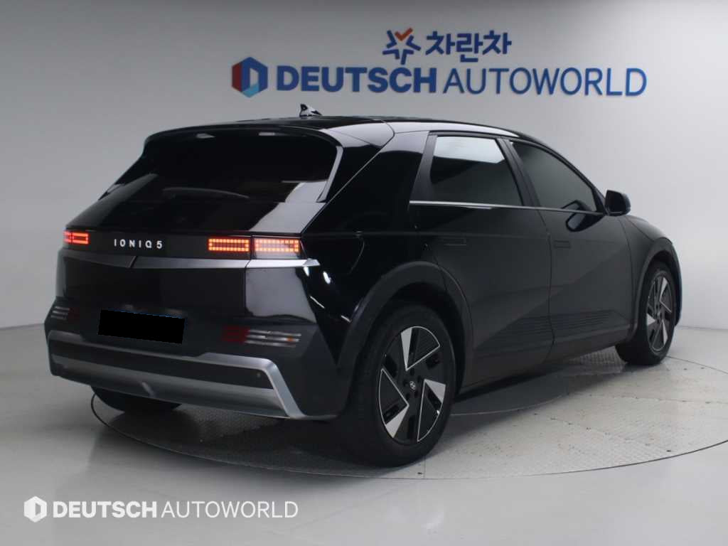 Hyundai Ioniq5 — photo 02